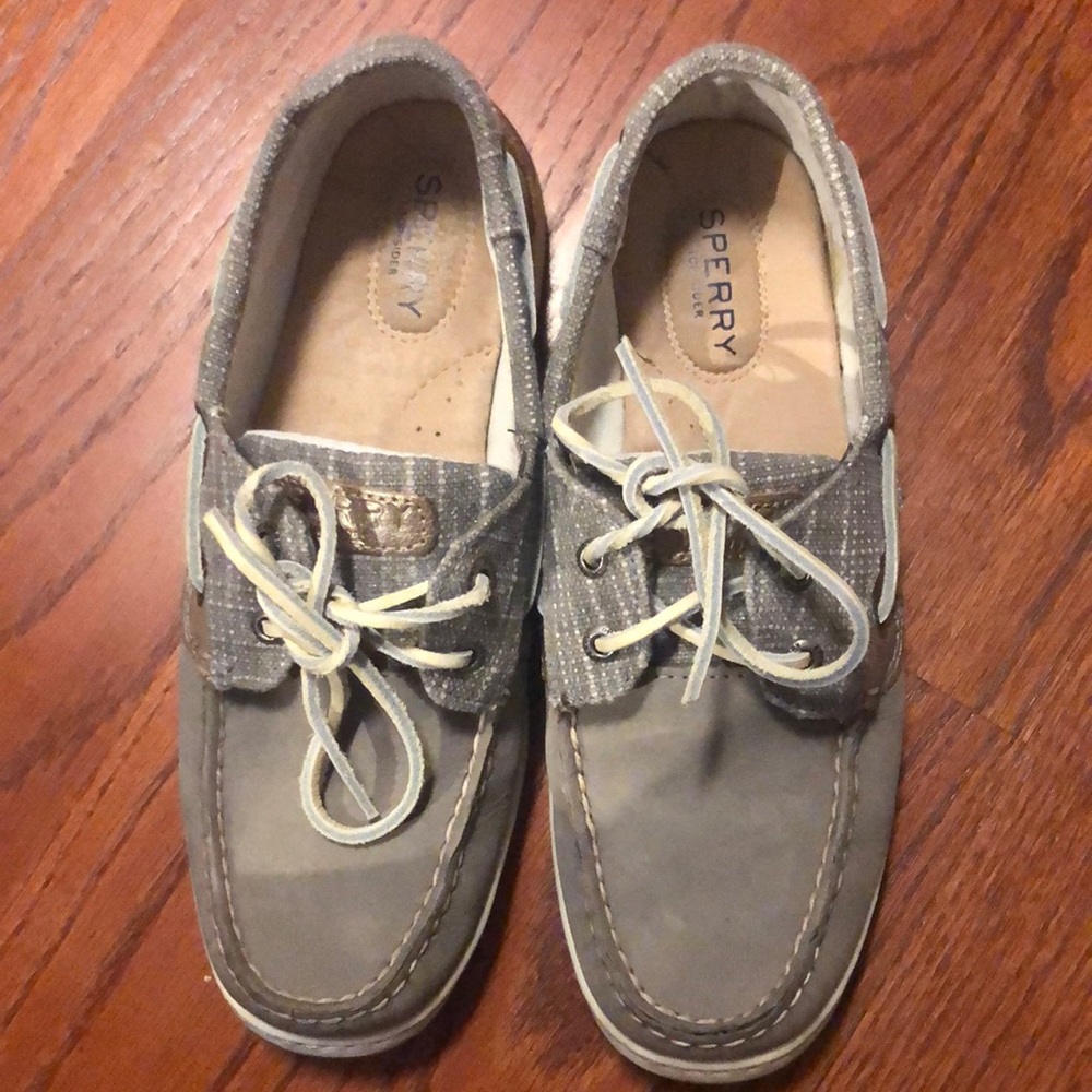 Women sperrys